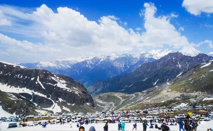 Manali in Himachal Pradesh, served by our one-way taxi from Amritsar and Chandigarh
